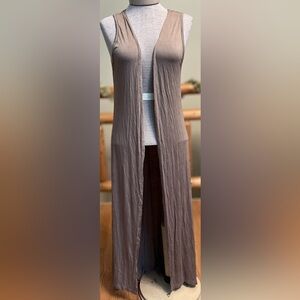 Eye Candy Long Taupe Duster Vest – M